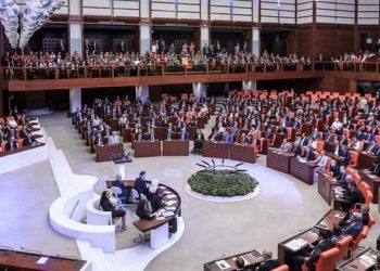 Tepkilere neden olan ve 'sansür yasası'nın TBMM’de görüşülmesi ertelendi