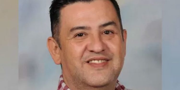 Texas'taki okul saldırısında yaralanan öğretmen, saldırgana 77 dakika sonra müdahale eden polisi 'korkaklıkla' suçladı