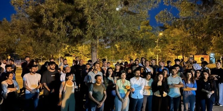 Tutuklanan gazetecilerin meslektaşları: Başaramayacaksınız