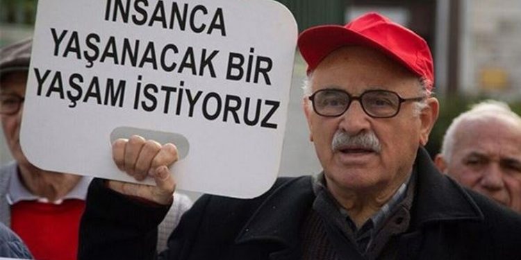 Tüketici dernekleri ve meslek örgütlerinden üst üste gelen zamlara tepki: Bu zamlarla yaşanmaz