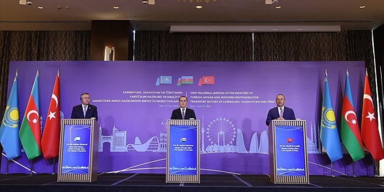Türkiye-Azerbaycan-Kazakistan Dışişleri ve Ulaştırma Bakanları Toplantısı Bakü’de yapıldı