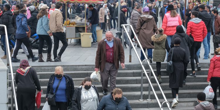 Türkiye Raporu açıklandı: Yüzde 85’in geliri giderini karşılamıyor