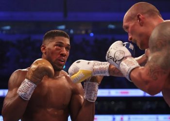 Usyk-Joshua rövanşı Suudi Arabistan'da