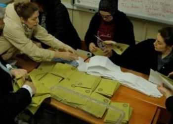 Uzman, AKP’nin seçim stratejisini anlattı: ‘Müjdeler’ erken seçim işareti mi?