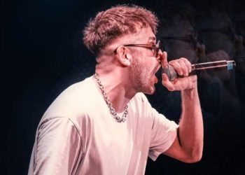 Valilik kararıyla sahneden indirilen Sefo: Bu ülkede gerçekten çok sıkıldım