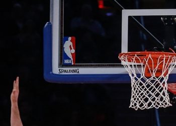 Warriors 7'nci, Celtics 18'inci NBA şampiyonluğu peşinde