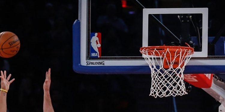 Warriors 7'nci, Celtics 18'inci NBA şampiyonluğu peşinde