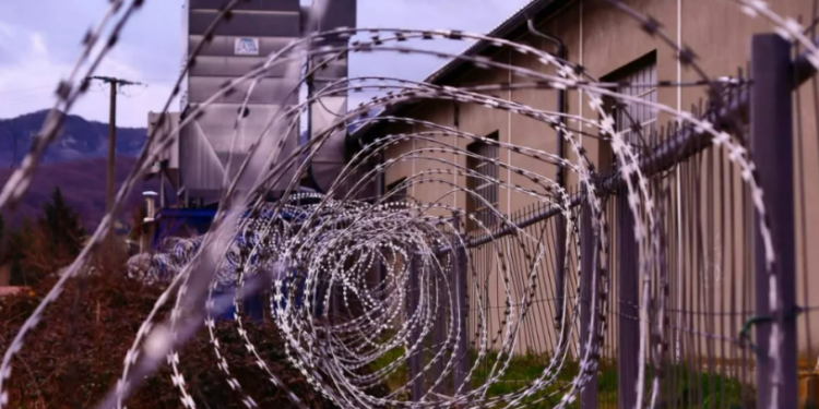 Yanlışlıkla erken tahliye edilen mahkum, 'Bir hatanız var' diyerek hapishaneye geri döndü