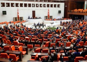 Yargı paketinde basını hedef alan öneri: Fiyat etiketini haber yapana hapis geliyor