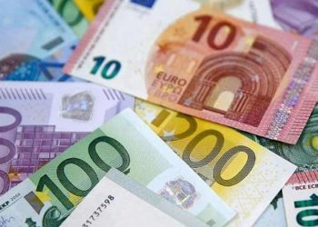 Yasa tasarısı kabul edildi: Almanya'da asgari ücrete bir yılda üç zam