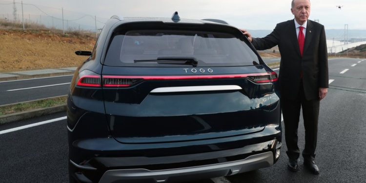 Yerli otomobil için AKP’li vekiller sıraya girmiş; fiyatı 1 milyon TL civarında olacak