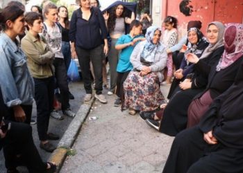 Yoksulluğa Feminist İsyan Kampanya Grubu, Fetihtepe’yi ziyaret etti