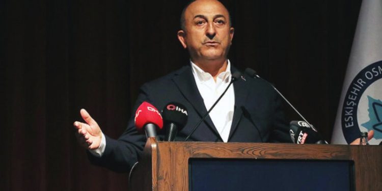 Çavuşoğlu: Geçen ABD’deydik, akaryakıta pompada 18 cent bir günde zam geldi