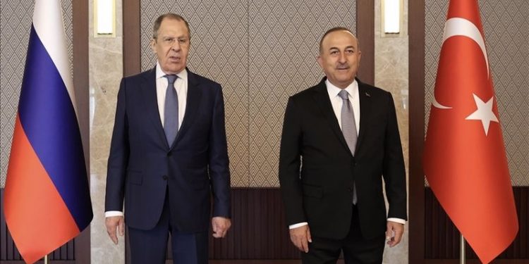 Çavuşoğlu, Rus mevkidaşı Lavrov ile görüştü: Ukrayna krizinde çözüm ve Suriye mesajı