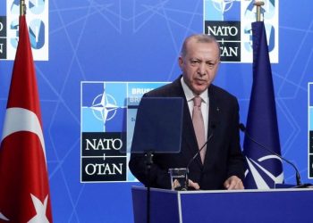 'Üçlü Memorandum' iktidarla muhalefeti karşı karşıya getirdi
