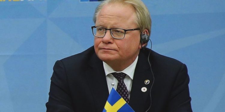 İddia: Türkiye, İsveç Savunma Bakanının görevden alınmasını istiyor