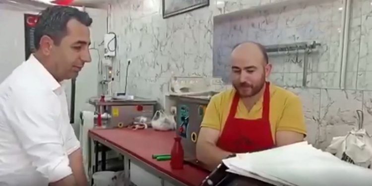 İki kentin esnafı böyle isyan etti: Günden güne kötüye gidiyoruz; vatandaş 20-30 liralık kıyma isterken ben utanıyorum