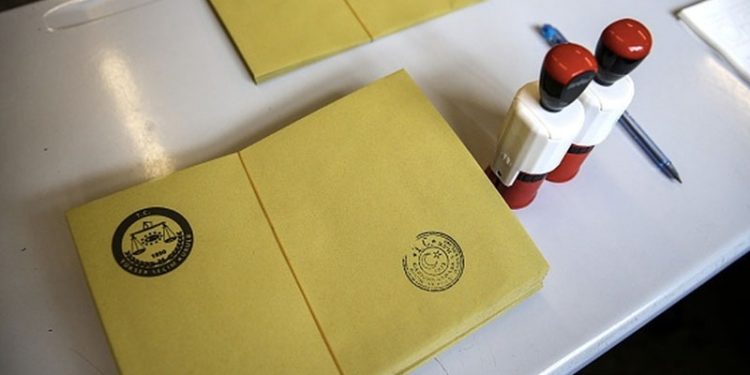 İktidar kulisleri hareketli: Seçim 14 Mayıs’ta mı yapılacak?