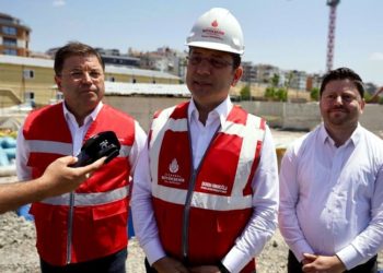 İmamoğlu şantiyede konuştu: Saat 15.00’te açıklama yapacağım