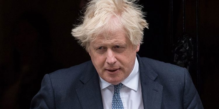 İngiltere Başbakanı Boris Johnson, partisinin meclis grubunda yapılan güven oylamasını kazandı