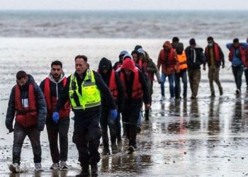 İngiltere'nin Ruanda'ya göndermeyi planladığı sığınmacılar açlık grevine başladı