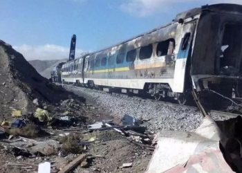İran'da tren raydan çıktı: En az 17 ölü, 30 yaralı