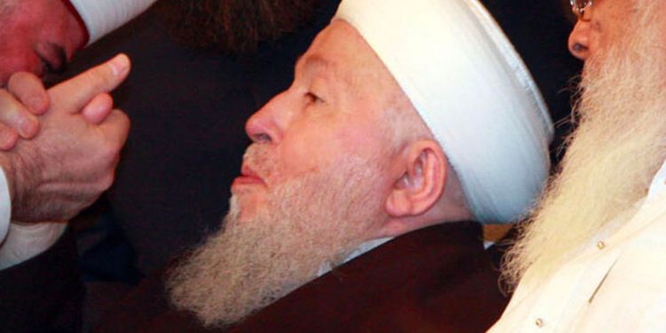 İsmailağa cemaatinin lideri Mahmut Ustaosmanoğlu hayatını kaybetti