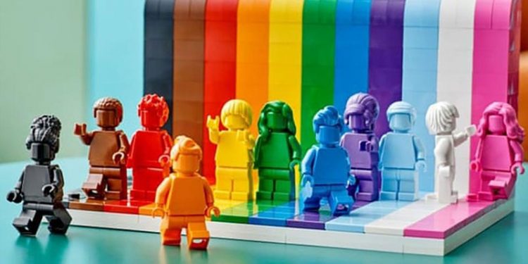 İspanya’da kabul edilen yeni yasayla çocuklar beyanla cinsiyet değiştirebilecek