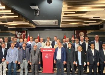 İstanbul'da CHP'li ilçe başkanlarından ortak açıklama: 'Canan Kaftancıoğlu partimizin İstanbul İl Başkanı'dır'