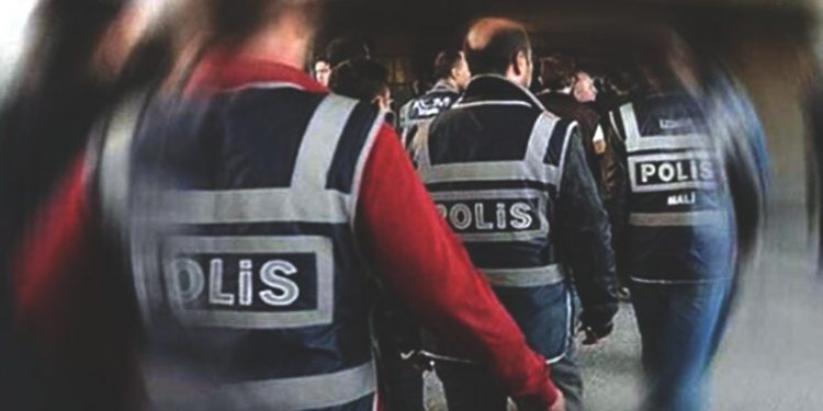 İstanbul'da suikast hazırlığındaki 5 şüpheliden 4'ü tutuklandı