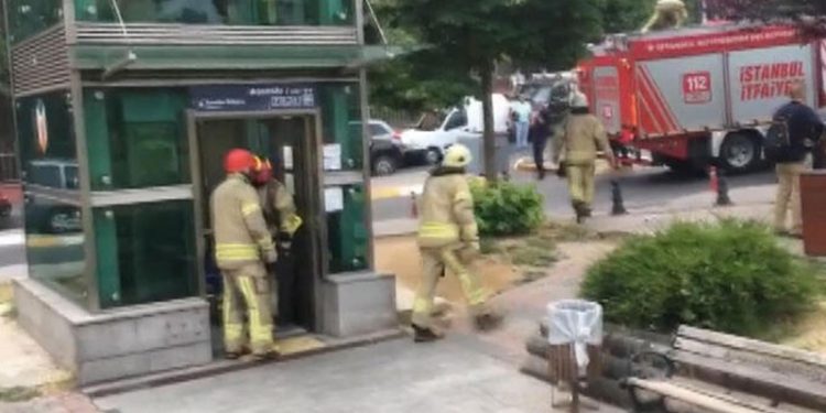 İstanbul’da intihar girişimi: Metroda raylara atlayan kişi yaralı olarak kurtarıldı