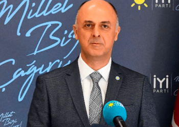 İyi Partili Özlale: İlk çeyrekte lira cinsinden yüzde 7,3 büyüsek de dolar cinsinden yüzde 43,1 küçüldük