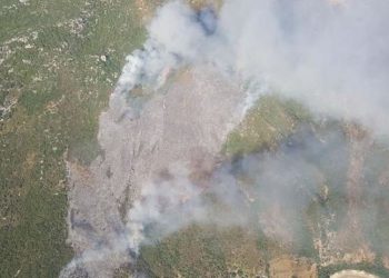İzmir Karaburun'daki orman yangını 15 saat sonra söndürüldü