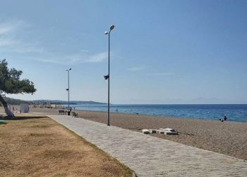 İzmir Menderes'te halk plajının ihaleyle iki isme verilmesine tepki: Vatandaş kullanamayacak