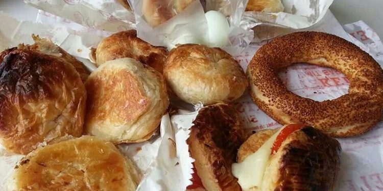 İzmir'de boyoz ve gevreğe yüzde 15 zam