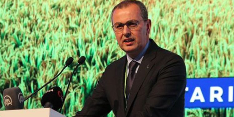 İş Bankası GM Hakan Aran: Çiftçiler harcadığından daha az kazanıyor