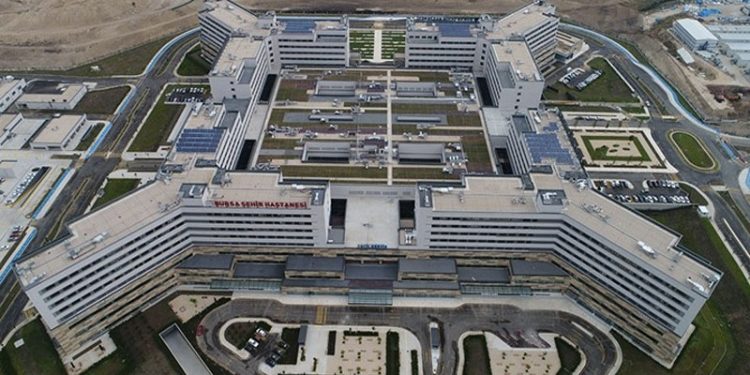 Şehir hastanelerine yapılacak ödeme 5 bakanlığın bütçesini geçti