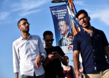 ‘Başkanlık sistemi’ raporu: Döviz-enflasyon-işsizlik arttı, ücretler eridi