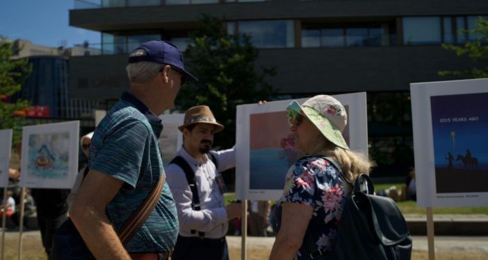 ‘Sürgündeki Sergi’ Londra caddelerini gezdi