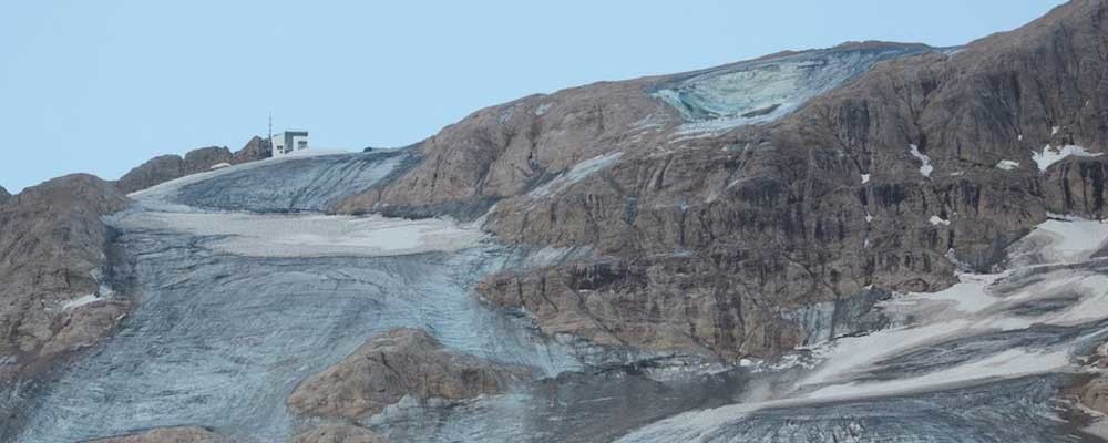 İtalya'da Alpler'de buzul parçası koptu: 6 ölü, 30'a yakın kayıp