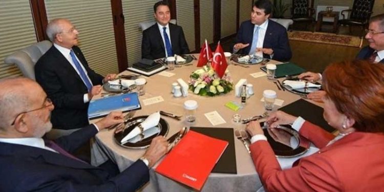 6 muhalefet lideri bir araya geliyor: CHP kulislerine göre görüşmeden 'cumhurbaşkanı adayının eşkali çıkabilir'