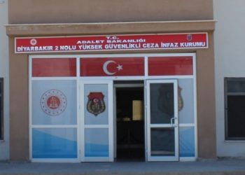 Tutuklunun infazı ‘kurula çıkmadı’ gerekçesiyle yakıldı