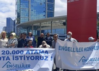 Engelliler bakanlık önünden atama istedi