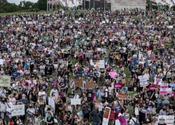 ABD’de kürtaj ihtiyacı olan mülteci kadınlar için özgürce seyahat talebi