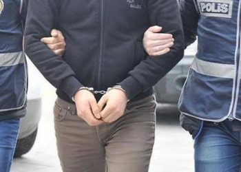 Polislere uyuşturucu kuryeliği yaptıran savcı tutuklandı