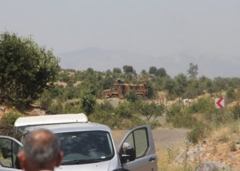 Diyarbakır’da mezarlık ziyaretine asker engeli