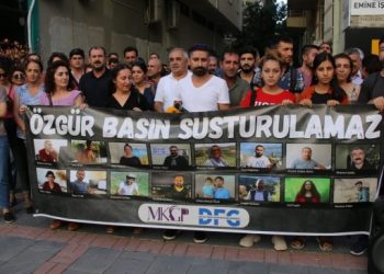 Gazeteciler: Daha fazla ses çıkaracağımızın bilinmesini istiyoruz