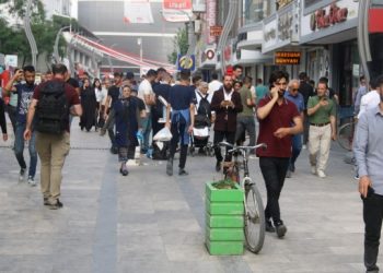 Kurbansız ve şekersiz bir bayram geçirecekler