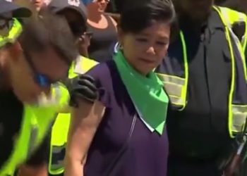 ABD'li vekil, Kongre önündeki kürtaj protestolarında gözaltına alındı