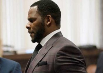 ABD’de Grammy ödüllü şarkıcı Kelly’ye cinsel istismardan 30 yıl hapis